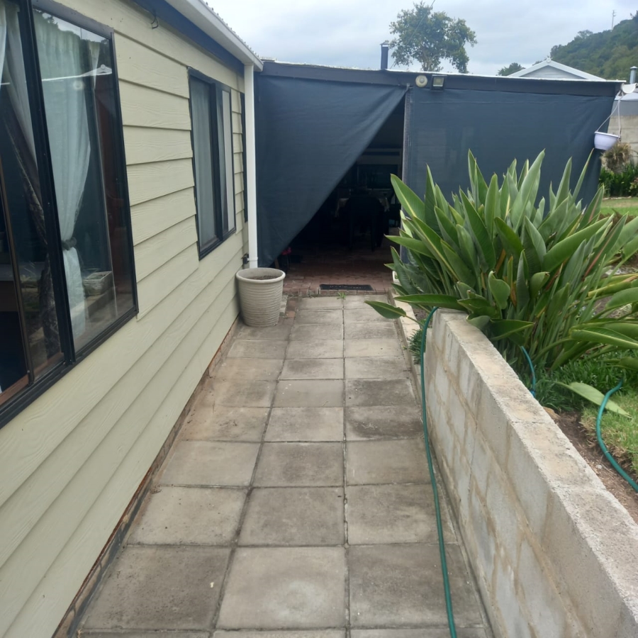 2 Bedroom Property for Sale in Grootbrakhoogte Western Cape